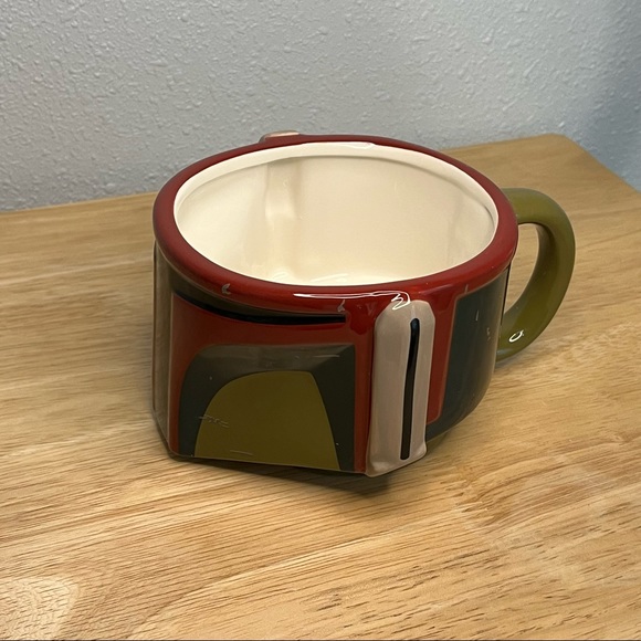 NIB Boba Fett Helmet Ceramic 3D Mug with Battle Scars (20 Ounces) - Picture 2 of 16